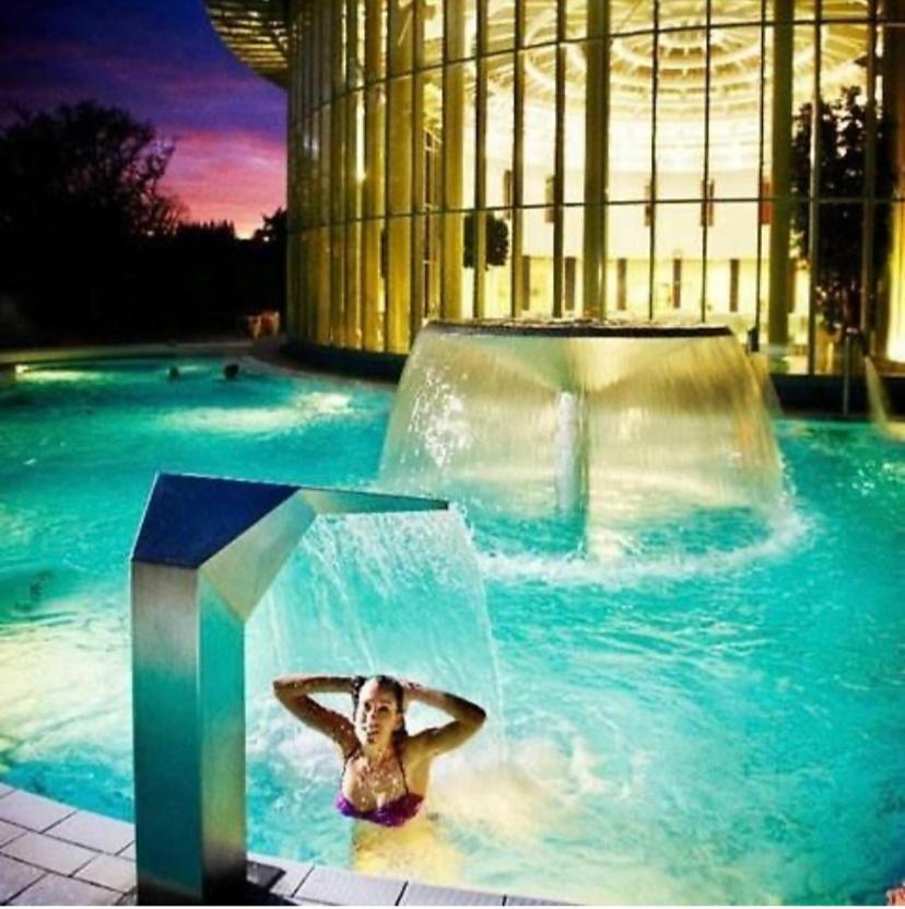 Aux Pieds Des Thermes Spa Exterior foto